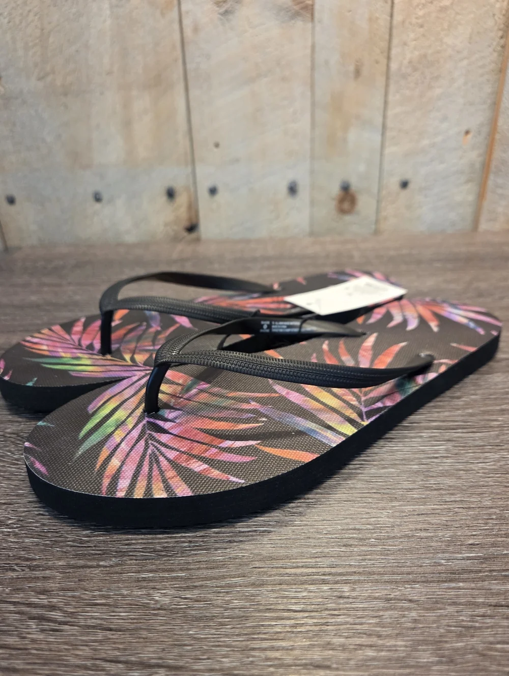 Shade & Shore Thong Flip Flop Sandals Women's Size 10 Black/Pink Tropical NWT
